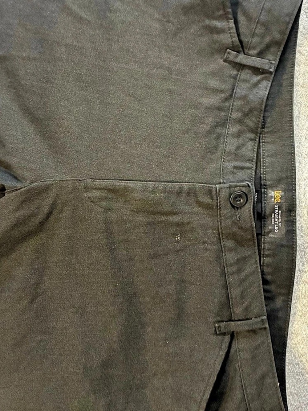Lee Flex Motion Straight Fit Straight Leg Pants in Dark Grey Size 18 Petite